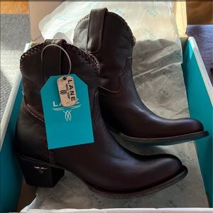 Lane Boots Plain Jane Shortie size 10 DEWBERRY